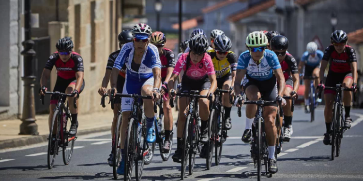 En Baños de Molgas 300 ciclistas esta Semana Santa nunha nova edición da Challenge “Os 4 días de Ourense”