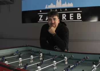 Las grupos tienen un espacio para la música en directo en Maceda