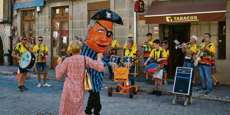 Fiestas en honor a la Virxe de As Neves en Maceda: horarios y actuaciones