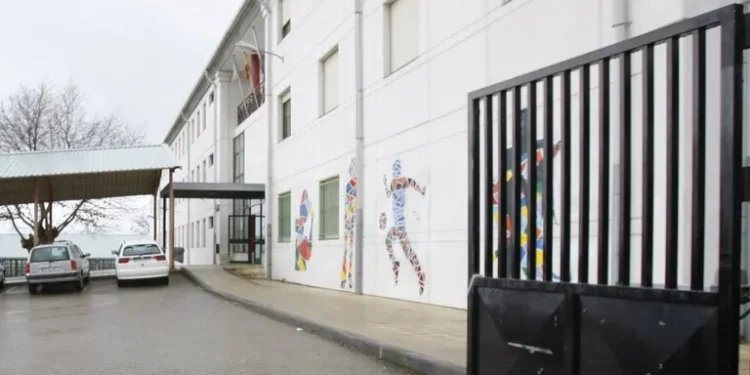 Reorganizan la oferta del instituto de Maceda para conseguir un profesor para dos asignaturas de FP