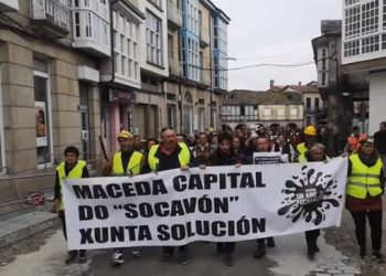 Maceda protesta por unas obras interminables