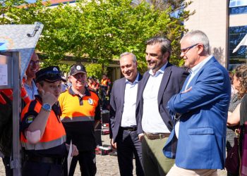 La Xunta entrega equipamiento de emergencias a la agrupación de voluntarios de Protección Civil de Maceda
